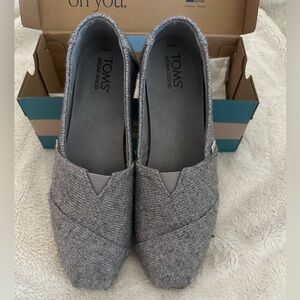 TOMS Women's Silver Loafers